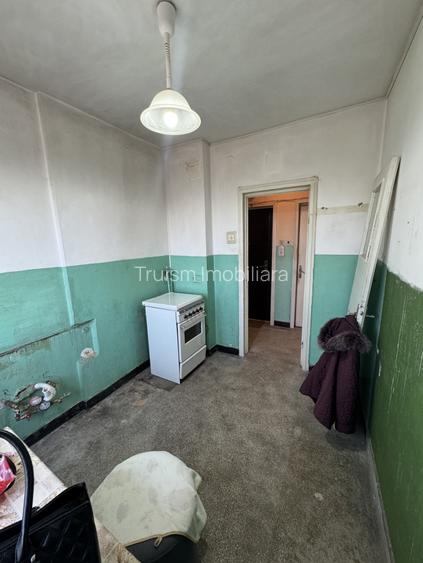 Apartament 2 camere, cf 1 semidec, etaj 4/4, Democratiei - 11