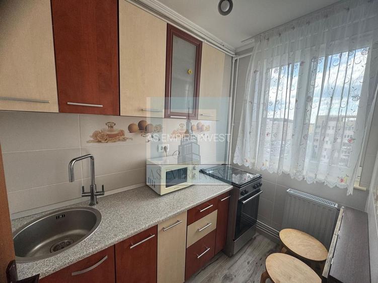 Garsonieră 31 mp-Str. Soarelui-Renovată-Mobilată-Vedere panoramica - 5