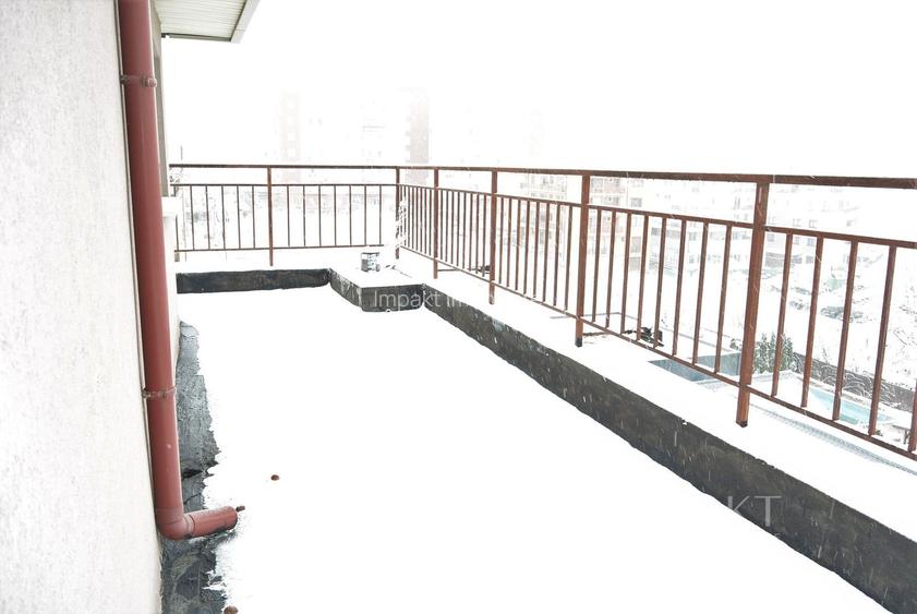 Cladire de birouri cu  spatii vitrate generoase in Zorilor. - 21