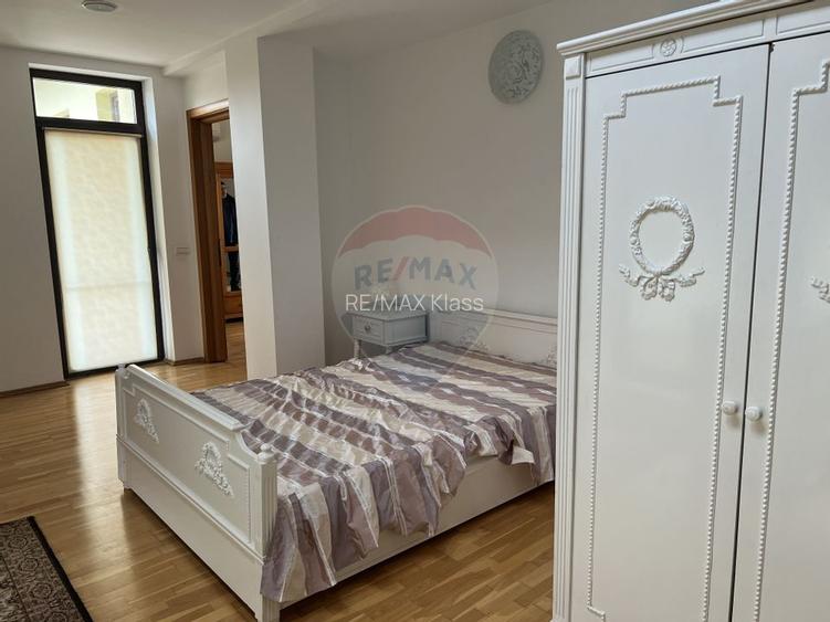 Casă / Vilă cu 5 camere de închiriat în zona Pipera - 13