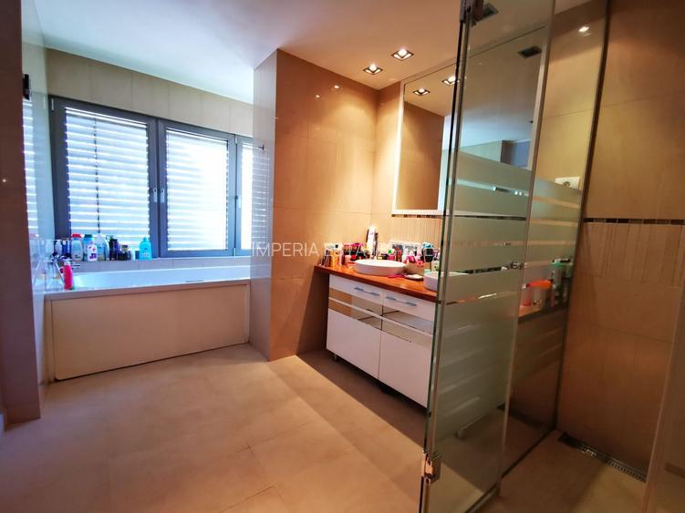 Apartament impresionant cu vedere catre lac, piscina comuna, finisaje premium - 12