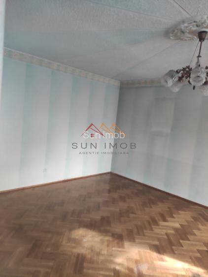 Casa D+P+E, an 1980, teren 285 m2, zona foarte buna, Campina, Prahova - 4