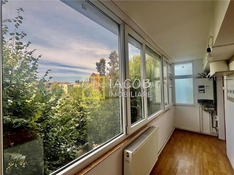 Apartament cu 3 camere de inchiriat, Comanesti, jud. Bacau - 15