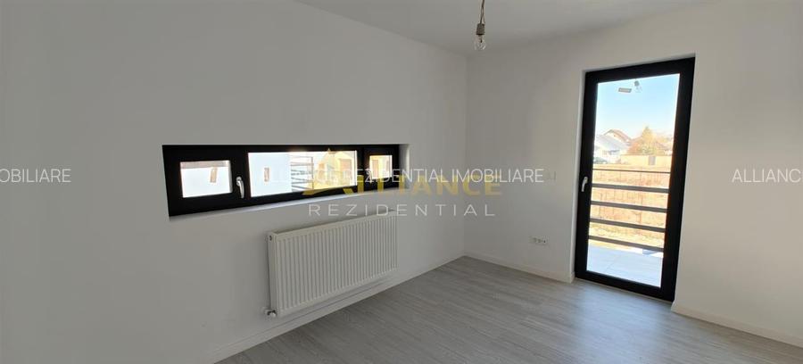 Casa tip duplex - 3 camere - 2 bai - 4