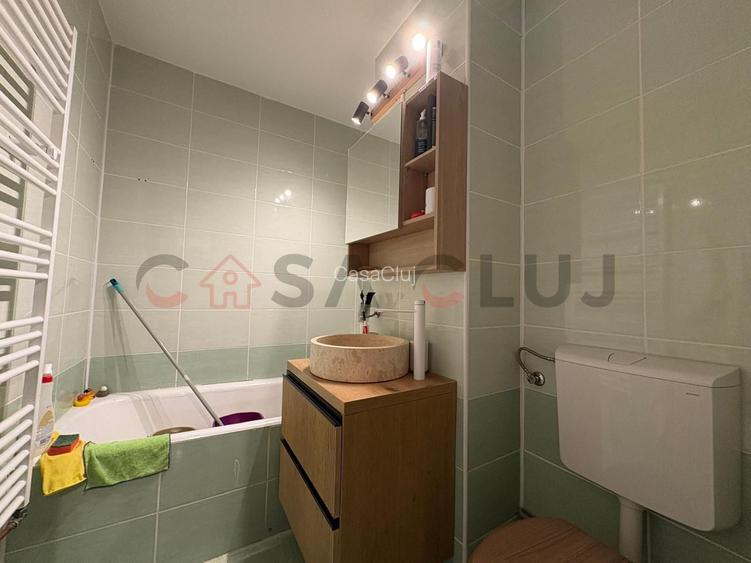 3 camere decomandate, la cheie,etaj intermediar, Piata Zorilor - 4