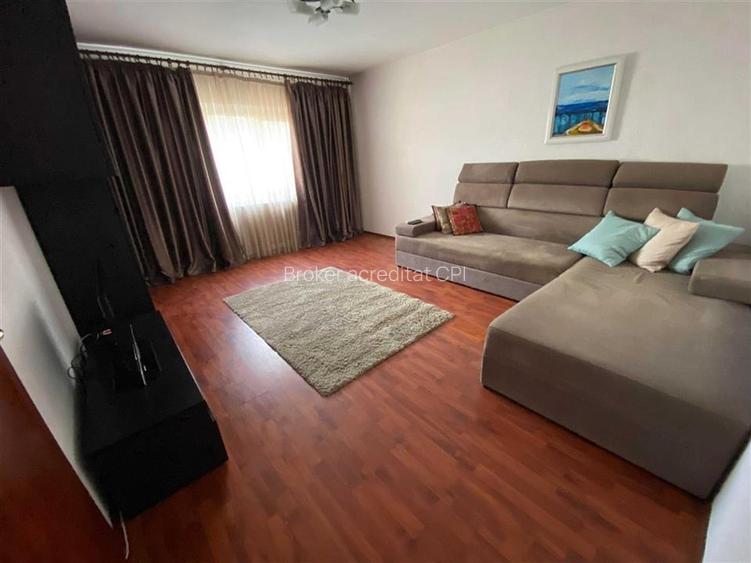 Vânzare apartament cu trei camere zona Sebastian/13 Septembrie - 2