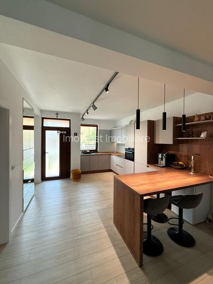 Piscină | Mobilată complet | Panouri solare | 3 băi și terasă închisă - 4