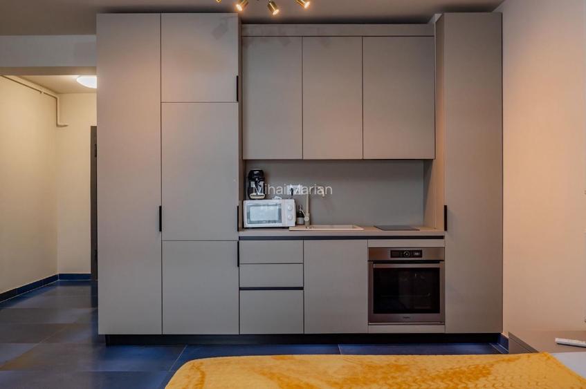 👉🔥 La 5 minute de plajă! Garsonieră cu balcon MARE - ideală pentru investiție  - 3