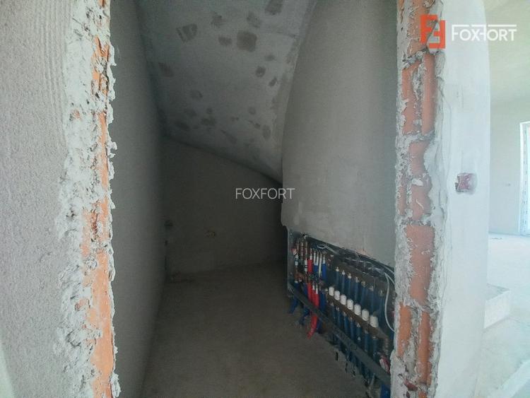 Duplex 4 camere despartit prin perete dublu - Giroc - ID V3463 - 8