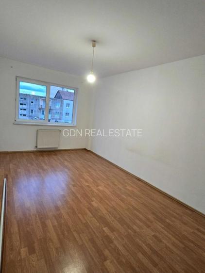 Apartament de vanzare | 3 camere decomandate | 75 mp | - 2