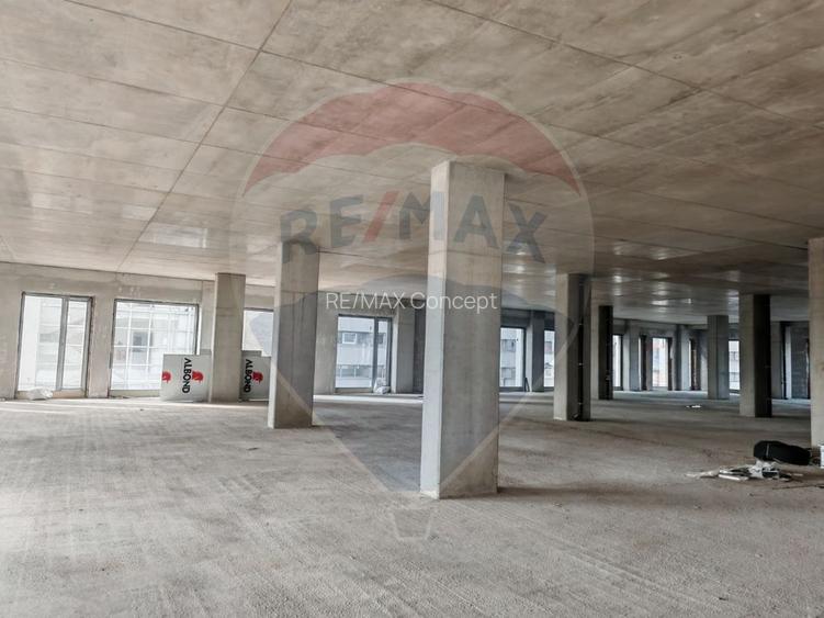 Spațiu de închiriat pentru clinică medicală (1.277 mp) - 2