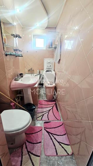 Apartament 2 camere transformat în 3 camere – Zona 9 Mai, Strada Olari - 9