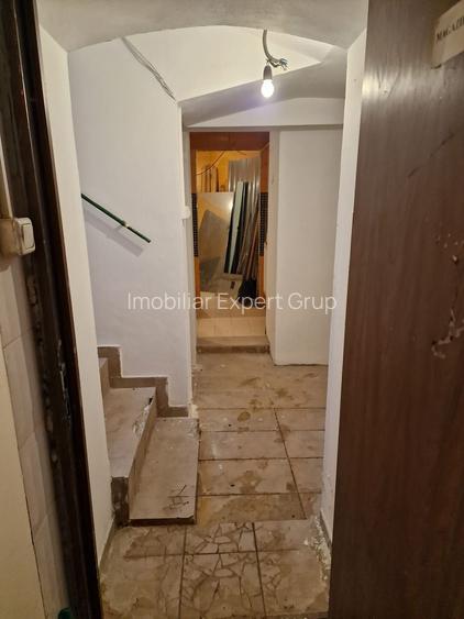 Zona Unirii Carol  stradal  S+P +1+M 370 mp de Vanzare - 3