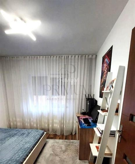 SIMION BARNUTIU - ETAJ 3 - BLOC IZOLAT - 3 cam - 2 bai - debara - centrala propr - 7