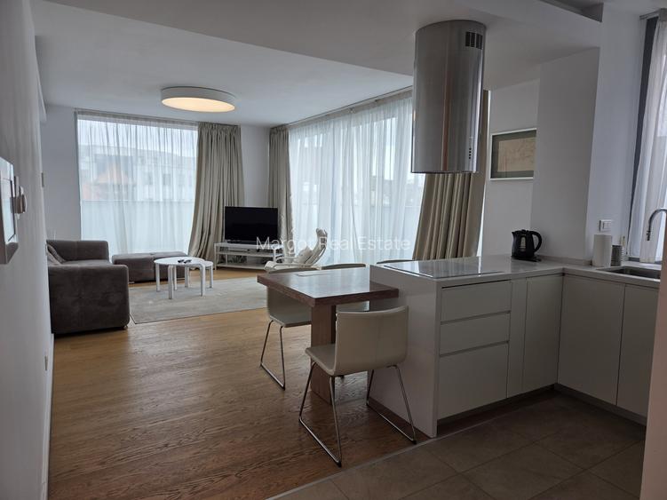 Elegant Top-Floor Apartment with Panoramic Terrace near Victoriei Avenue - 2