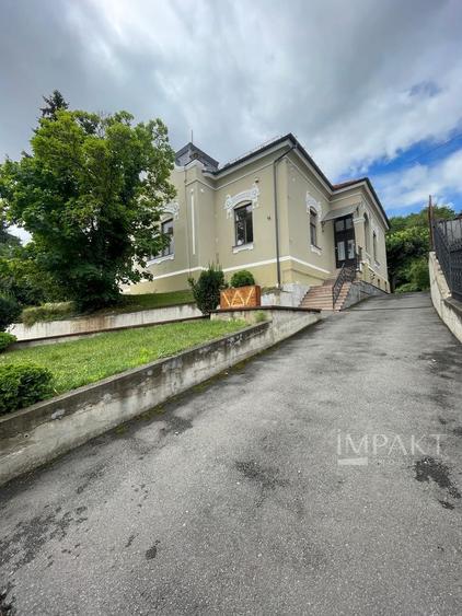 Casa superba ideala sediu firma!