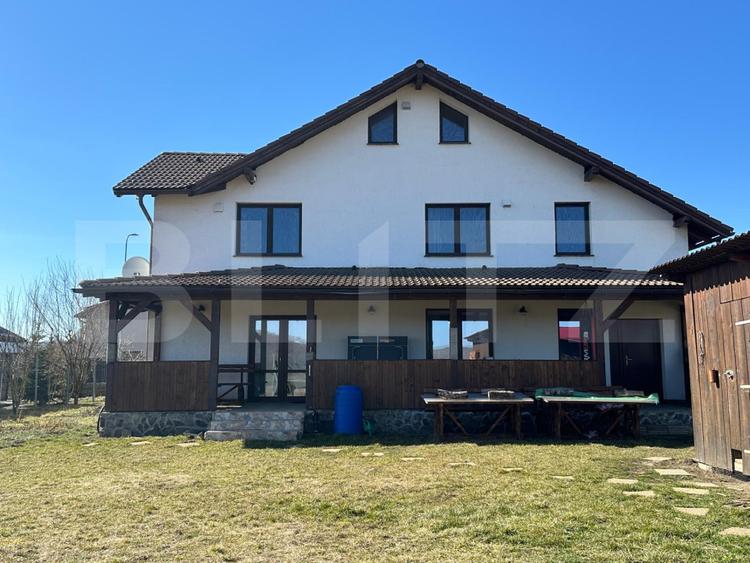 Casă spațioasă cu teren 1000 mp | 5 dormitoare | Terasă 43 mp, Bod