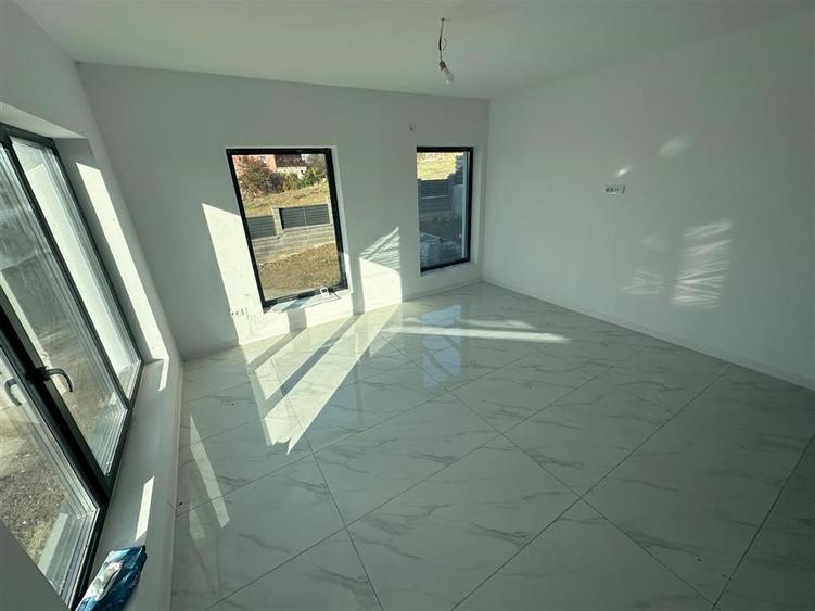 Duplex premium Vișani - 100 mp utili, curte 220 mp