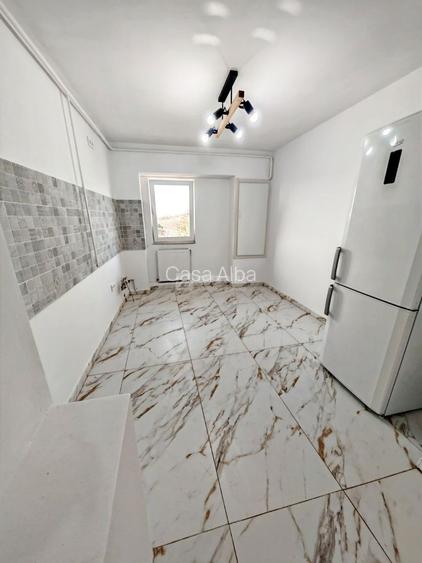 Pacurari - Kaufland, 3 camere renovat complet, 3 balcoane, 2 bai - 2