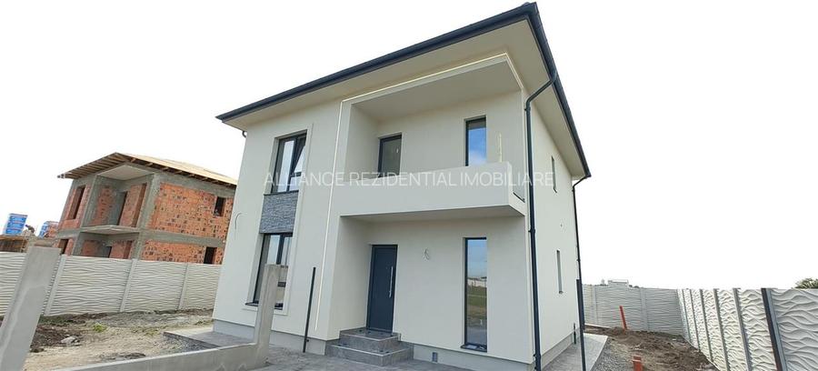 Casa individuala - 4 camere - 3 bai - 110 mp utili - 3