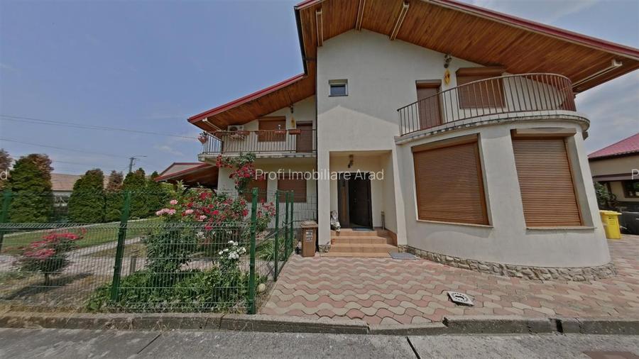 Casa mare si frumoasa cu 5 camere in Gradiste - 2