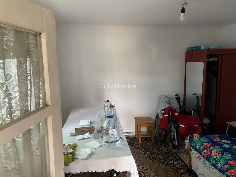 Vanzare casa si terenul aferent - 8