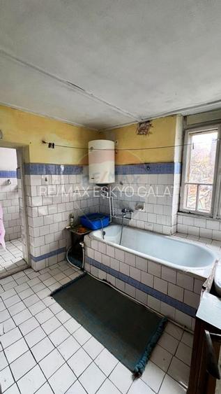 Casă / Vilă cu 3 camere de vânzare pe strada Domnească, Galați - 9