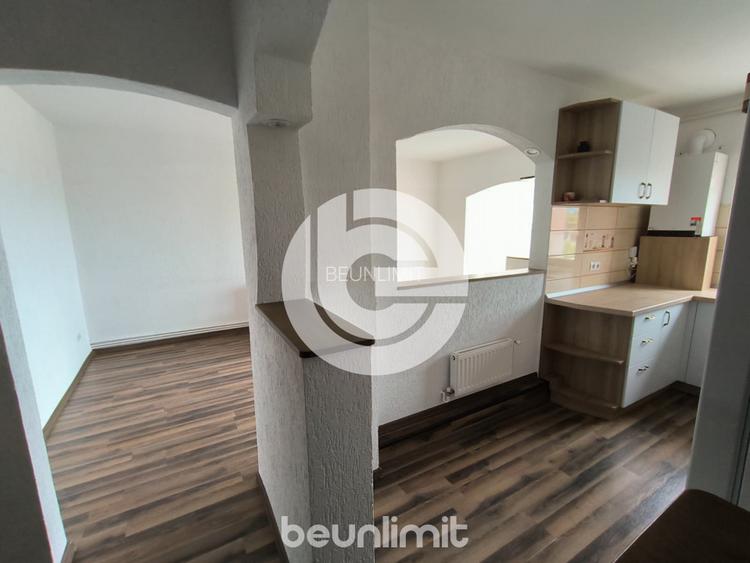 Apartament 4 camere -70 mp  decomandat - Vasile Aron - 11