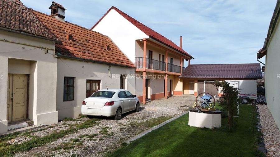 Doua case, 8 camere- oportunitate business - Bod, 2164 mp teren - 25