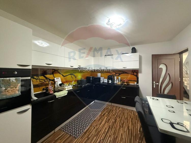 Casă / Vilă cu 5 camere de vânzare - 8