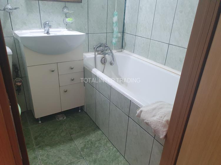 Drumul Taberei, Valea Ialomitei, vanzare 3 camere, 1/4, decomandat 114.500 € - 10