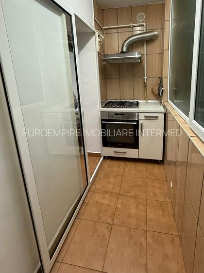 Apartament 3 camere decomandat, zona KM 4-5 - 11