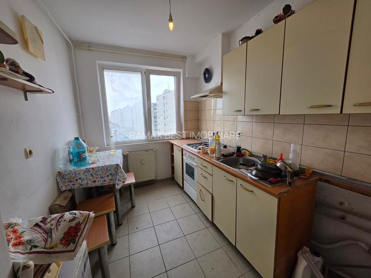 Mihai Bravu, rond Baba Novac, metrou, 10 minute mall Park Lake, bloc 1978 - 6