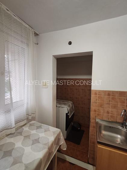 Apartament decomandat cu 2 camere, etaj1/3, Vaslui, Vis-a-vis de Primarie - 6