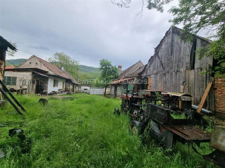 Casa de renovat  in Sinca Noua - 8