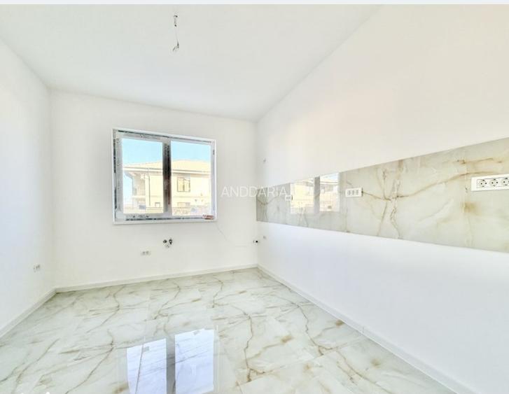 Duplex P+E finalizat cu asfalt si utilitati - 2