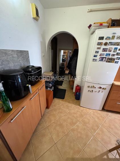 Apartament 2 camere, etaj 1 din 4, balcon, mobilat Cartier Grigorescu - 3
