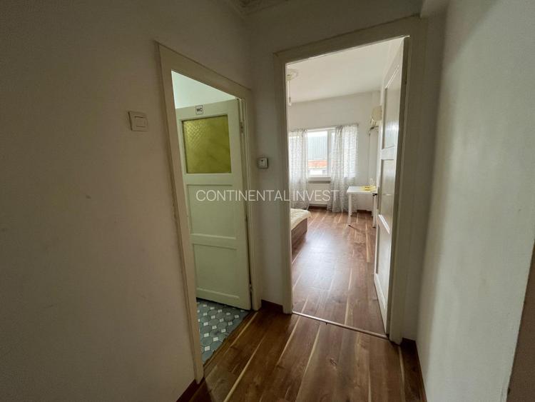 Apartament cu 3 camere cu vedere pe Regina Elisabeta / Ultracentral / Risc 1 - 11