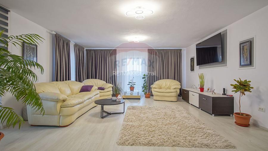 Comision zero, casa individuala + cabana A frame in Bod, la intrare - 13