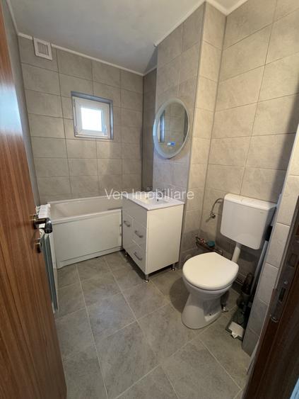 Apartament 3 camere, 2 băi, etaj 2/4 – Calea Moldovei - 3