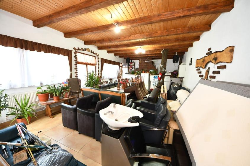 De vanzare casa cu 3 apartamente + anexa 75 mp, Comision 0% - 2