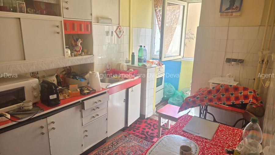 Vand apartament 3 camere decomandat in Deva, Narciselor, (Piata Centrala), et 2 - 7