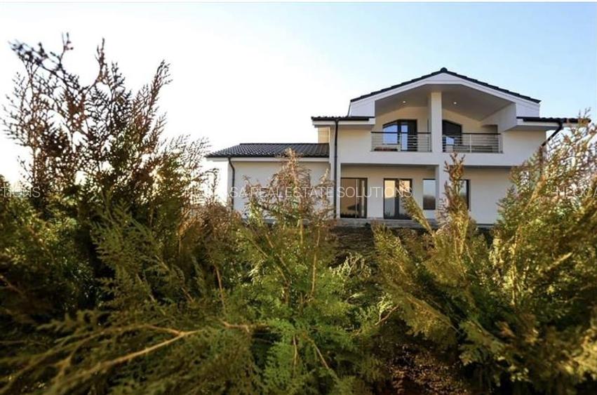 Vila superba de vanzare - Snagov - 12