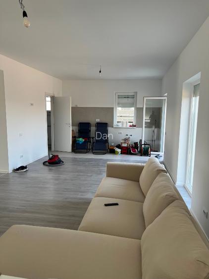 Vand casa 3 camere Balotesti - 9