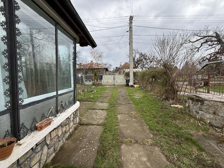 Casă corp C1 84mp + casă corp C2 51mp+garaj+ grădină și teren 889mp - 31