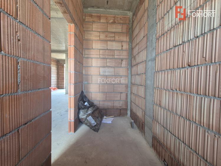 Duplex cu 4 camere de vanzare in localitatea Dumbravita - 21