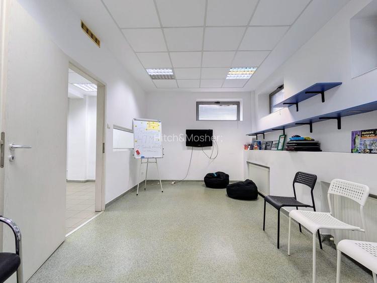 Cladire mixta de birouri si spatii comerciale - Comision 0% - 15