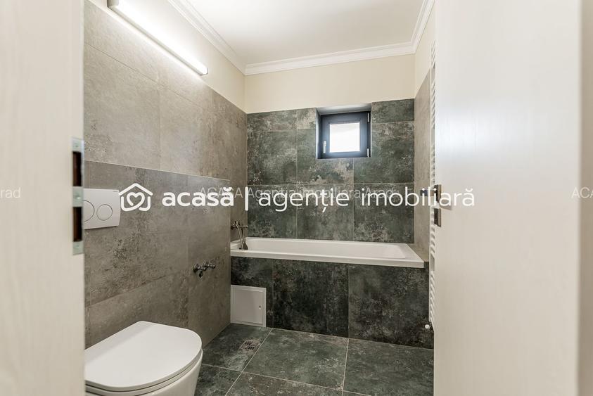 Apartament ultracentral cu 4 camere renovat recent Comision 0 - 10