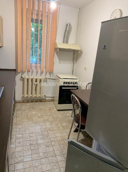 Inchiriez apartament doua camere ,langa Spitalul Mare   - 8
