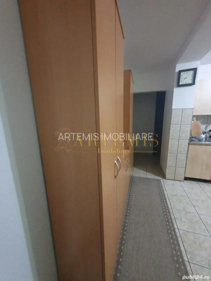 Apartament de 2 camere, decomandat, 56 mp., zona central - 4